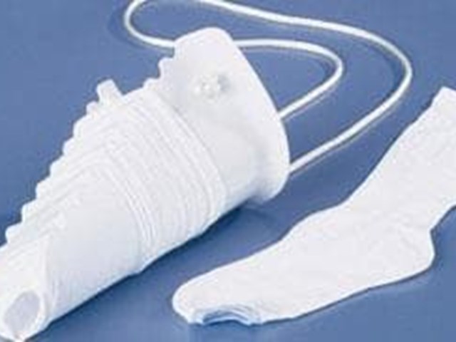 	  Calzador de medias de compresión